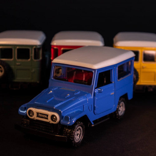 Carro de Colección Toyota Land Cruiser FJ 40 Escala 1:32 - Azul