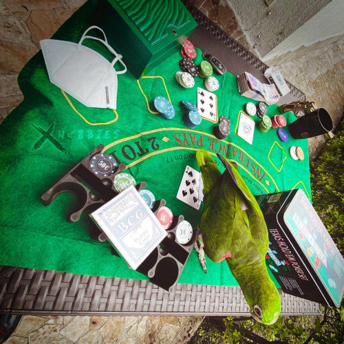 Set de Juego Poker Texas Hold'em en Caja Metálica con 200 Fichas