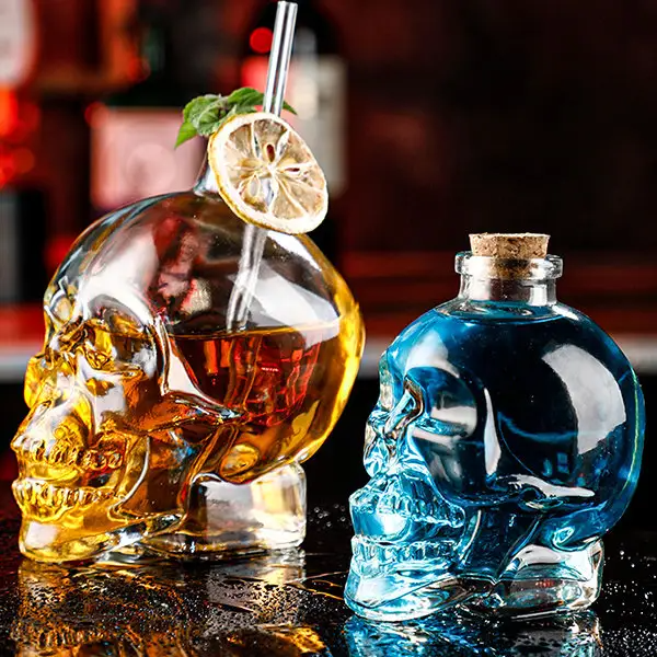Wiskera en Forma de Calavera de 750 ml - Decantador de Cristal Único