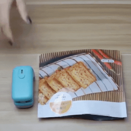 Mini selladora de bolsas con bisturí abre cajas y paquetes de comida